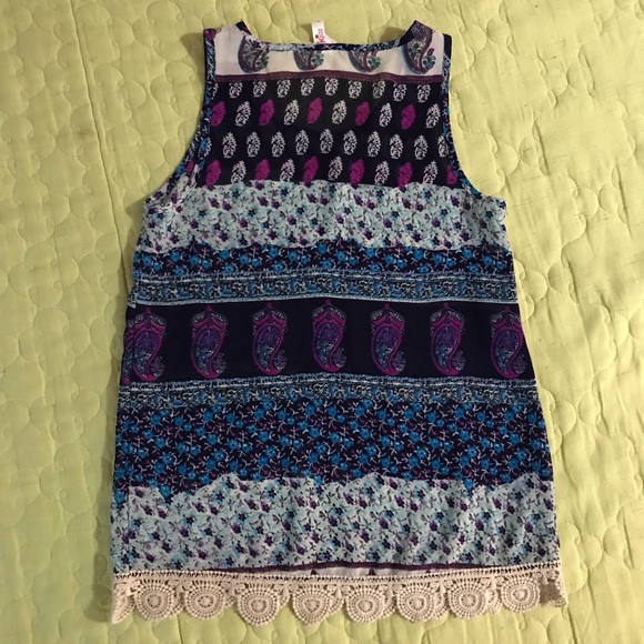 Tank top - Picture 2 of 3